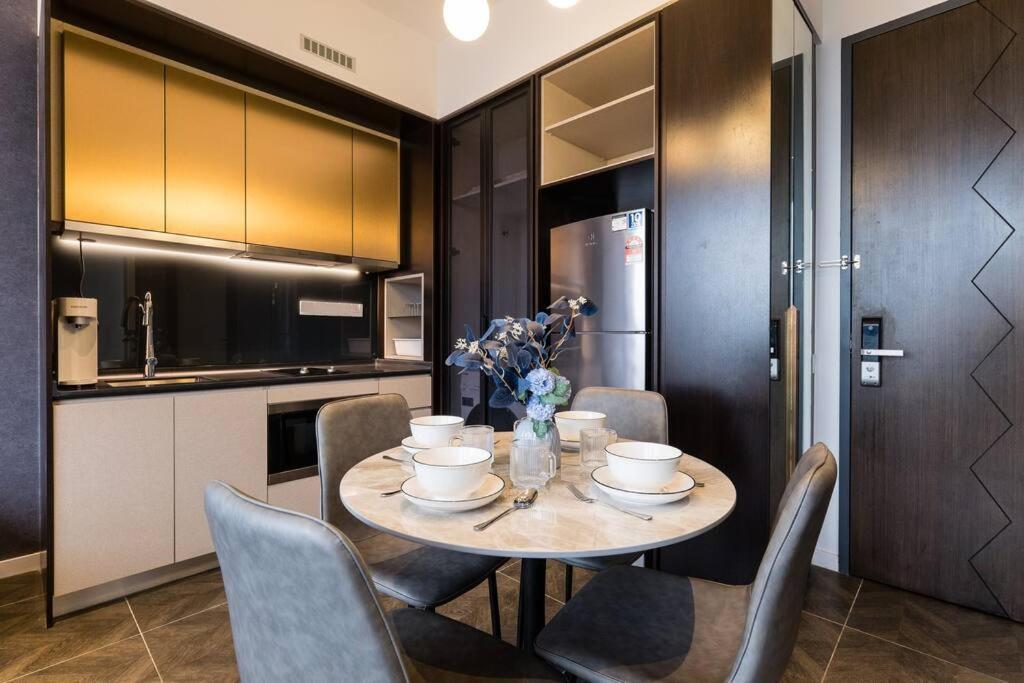 Klcc Musicalsty5Pax At Scarletzsuites Kuala Lumpur Eksteriør bilde
